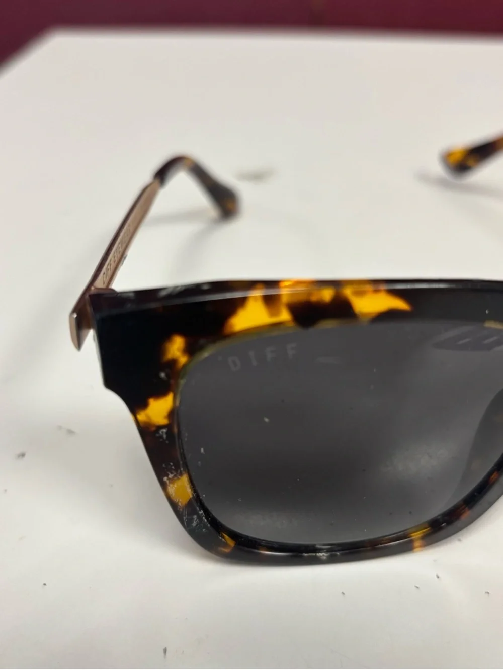 DIFF Bella Polarized Oversized Square Sunglasses - Picture 2 of 6